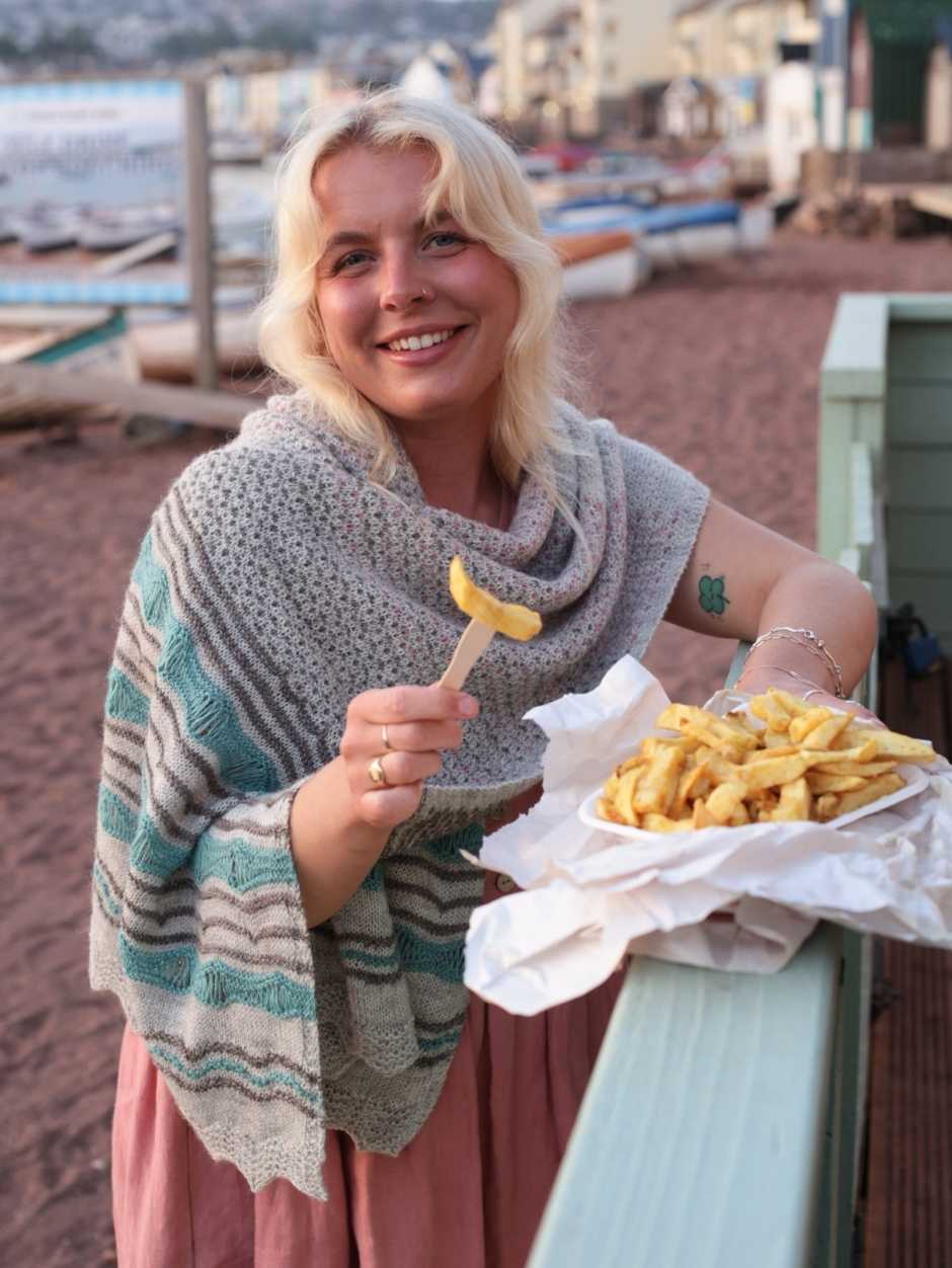Prestwick Pebble Wrap Kit by Lola Johnson (Annual Five)