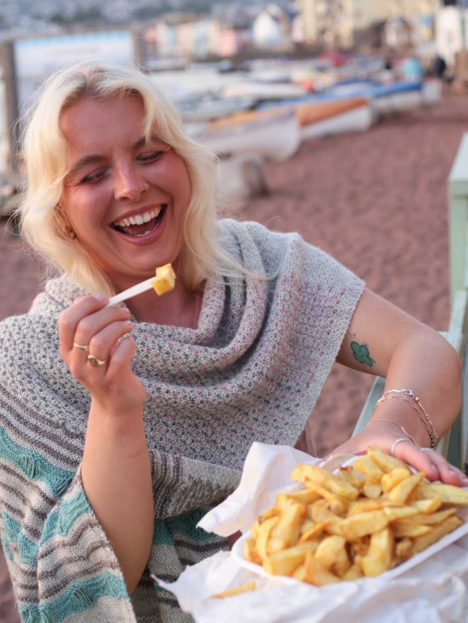 Prestwick Pebble Wrap Kit by Lola Johnson (Annual Five)