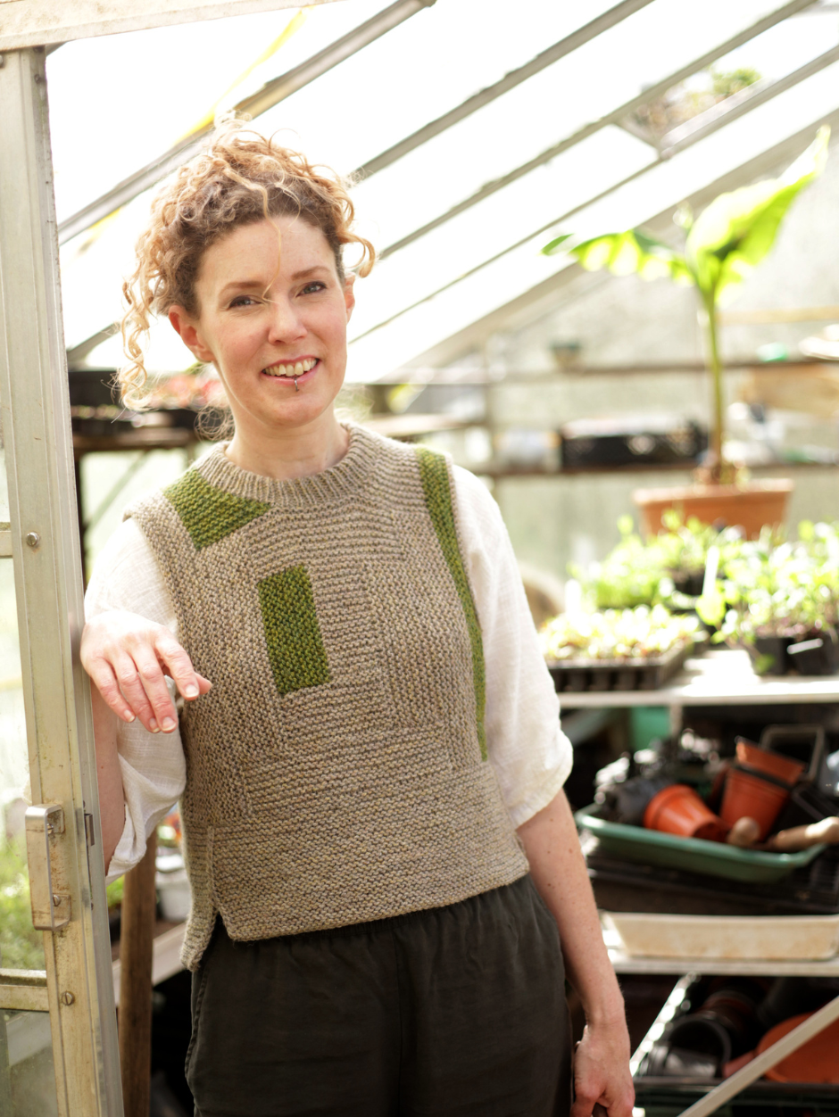 Walled Garden Vest Kit by Sonja Bargielowska (Annual Four)