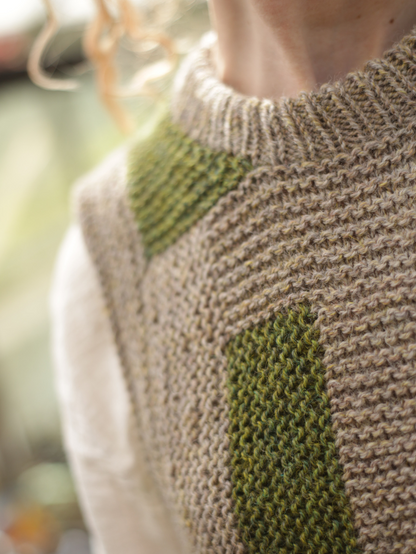Walled Garden Vest Kit by Sonja Bargielowska (Annual Four)