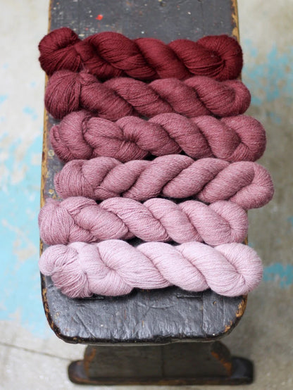 Broad Oak Hill Cowl Kit by Fay Dashper-Hughes (Annual two)