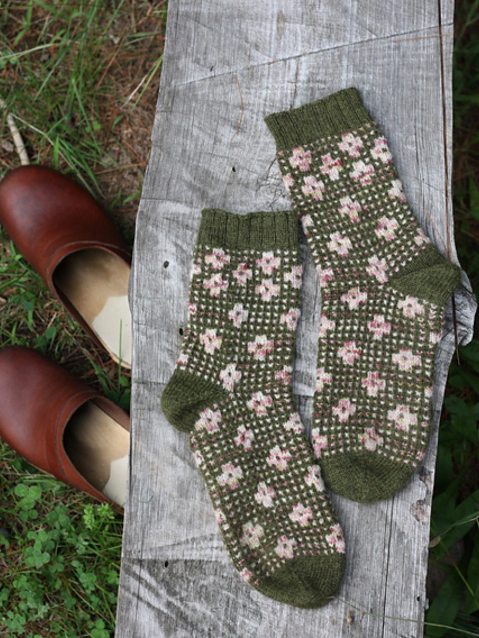 Pressed Flowers Socks Kit by Amy Christoffers