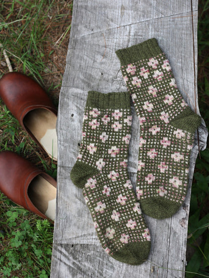 Pressed Flowers Socks Kit by Amy Christoffers