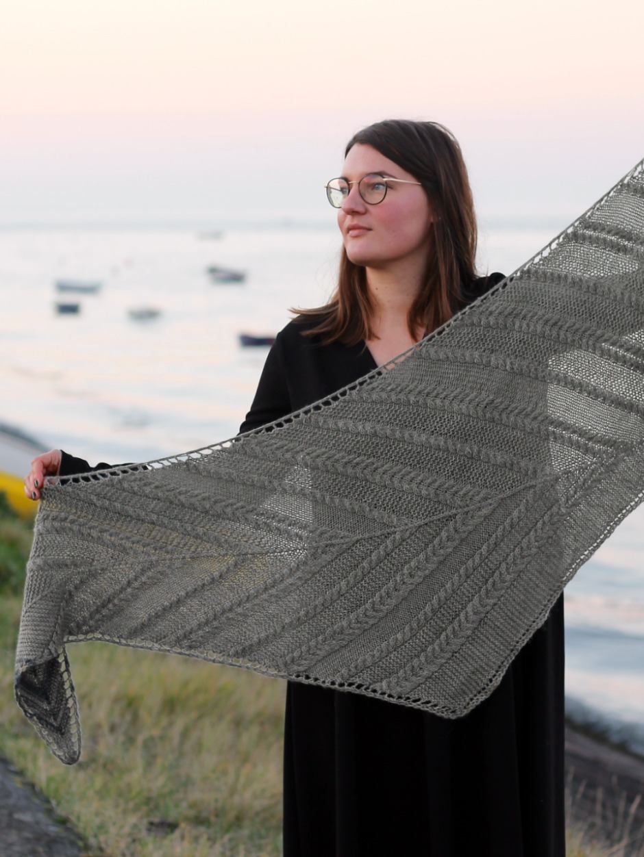 Pachira Shawl - by Sonja Bargielowska