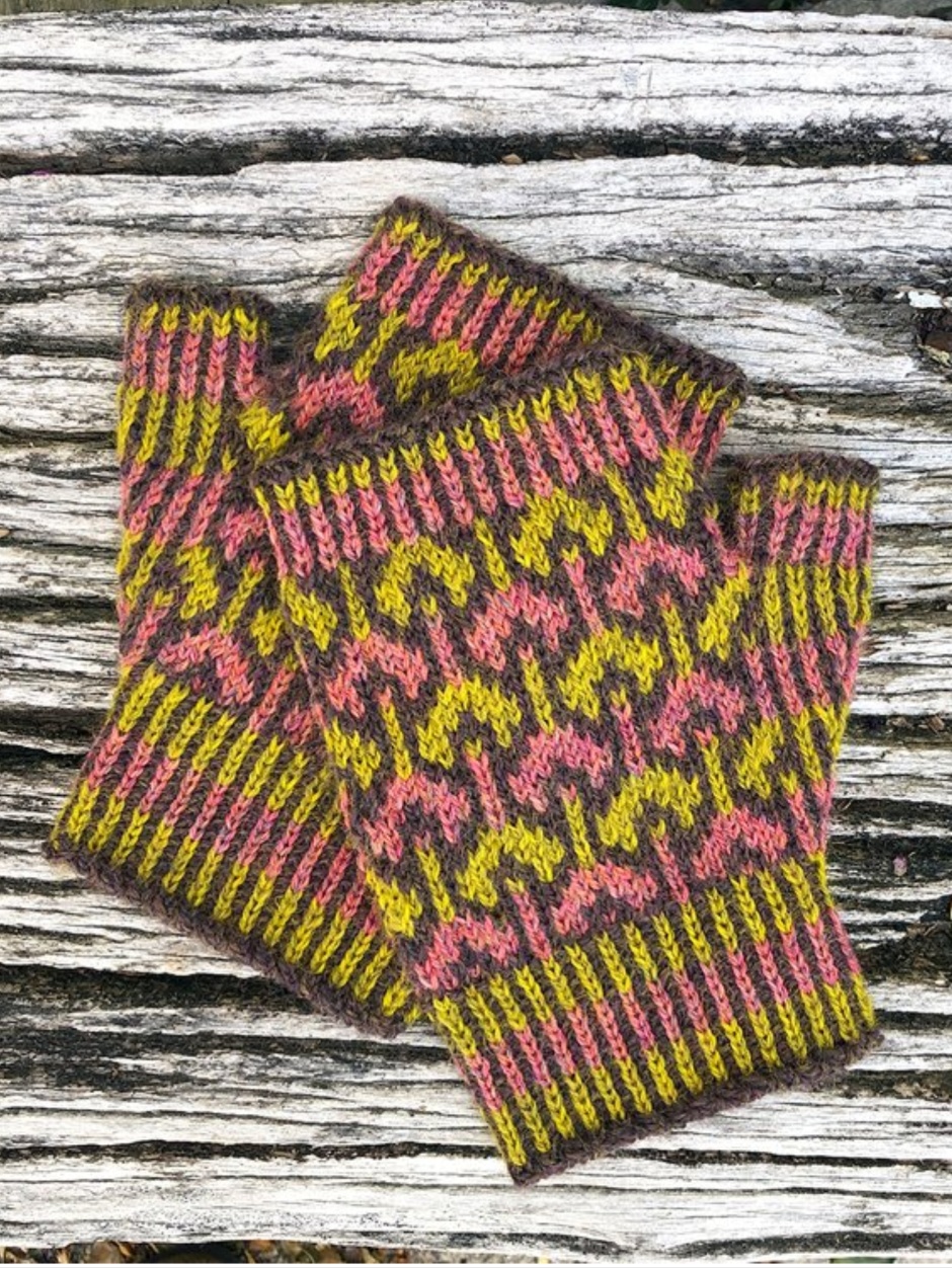 Braeburn Mitts Kit by Amy Van De Laar