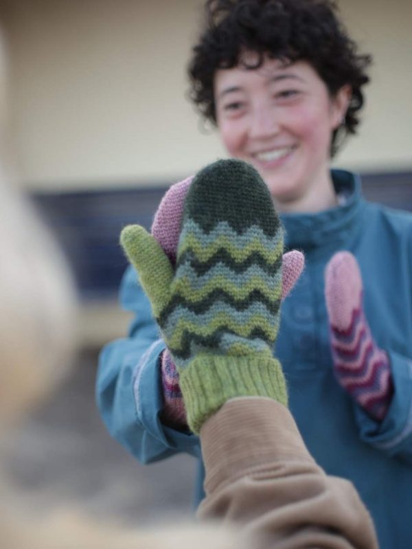 Brixham Mitts Kit by Fay Dashper-Hughes (Annual Five)