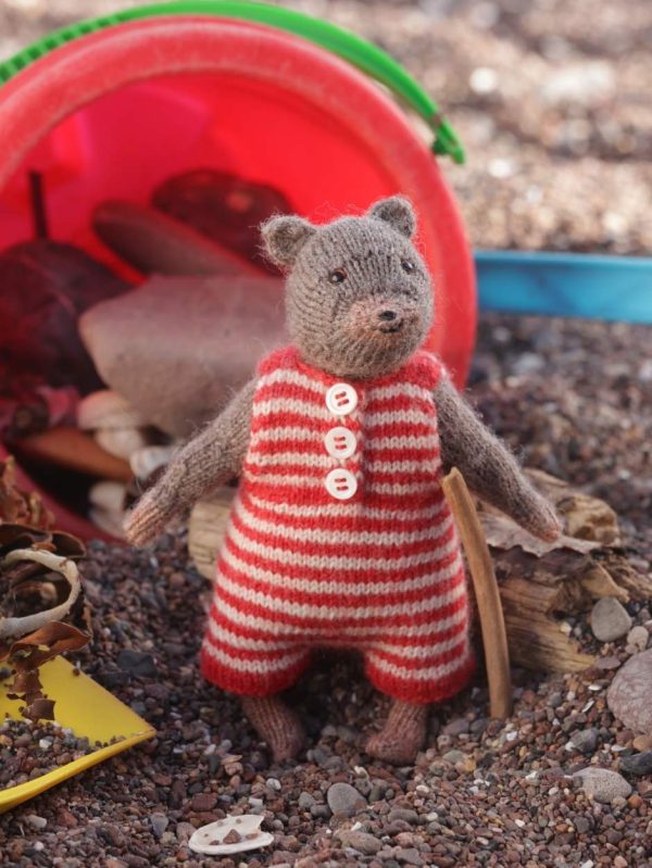 Benjamine the Watervole Kit by Cinthia Vallet (Annual Five)