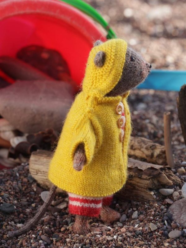 Benjamine the Watervole Kit by Cinthia Vallet (Annual Five)