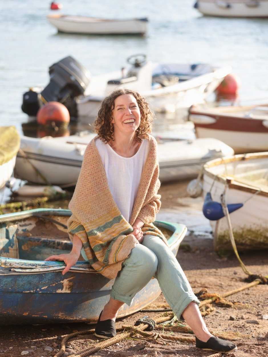 Prestwick Pebble Wrap Kit by Lola Johnson (Annual Five)