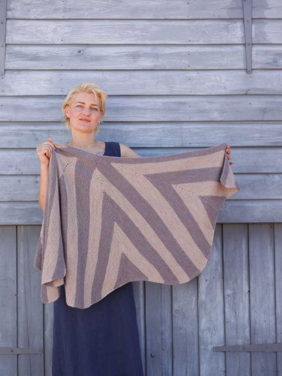Saunton Sands Shawl Kit by Laura Penrose (Annual Five)