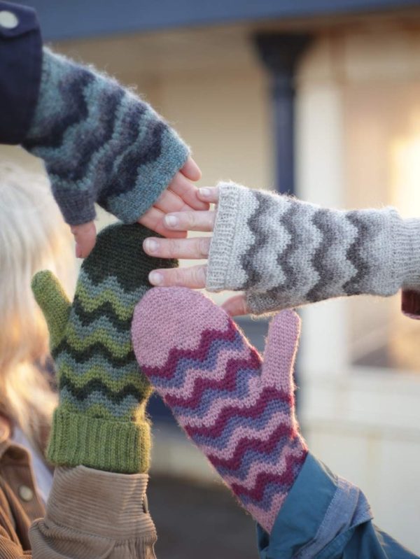 Brixham Mitts Kit by Fay Dashper-Hughes (Annual Five)